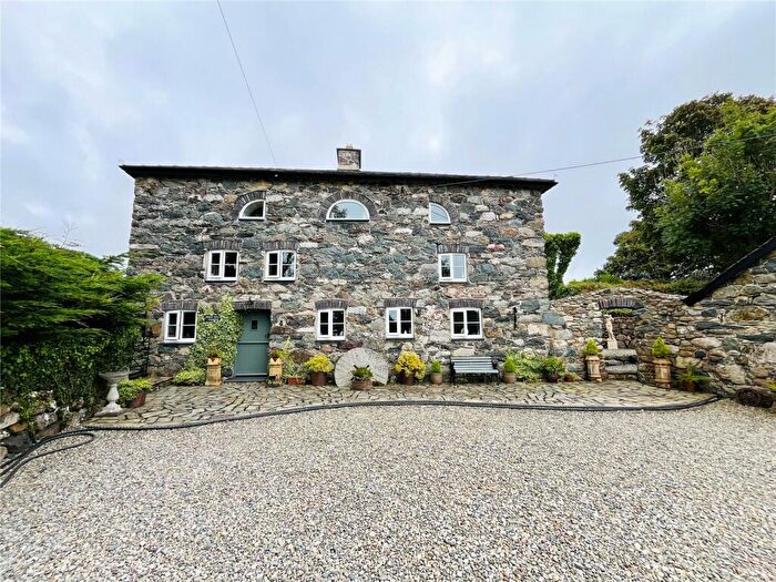 2 Bedroom Detached House For Sale In Dolydd, Caernarfon, Gwynedd, LL54