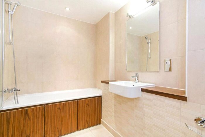 2 Bedroom Apartment To Rent In Warton Road, London, E15