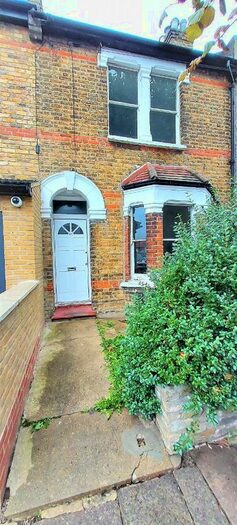 3 Bedroom Terraced House To Rent In Eastbournia Avenue, Edmonton, London, N9
