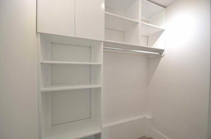 2 Bedroom Apartment To Rent In Stanley Road, Carshalton, SM5