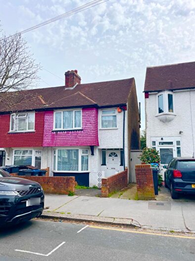 3 Bedroom End Of Terrace House To Rent In Kimberley Road, Croydon, CR0