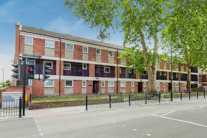 3 Bedroom Maisonette To Rent In Mostyn Grove, London, E3
