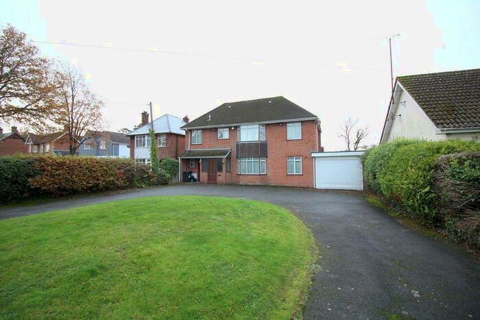 5 Bedroom Detached House To Rent In Dorchester Road, Upton, BH16