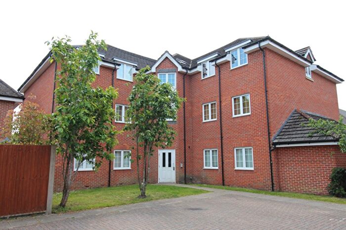 1 Bedroom Flat For Sale In Hawthorn Way, Lindford, Bordon, Hampshire, GU35
