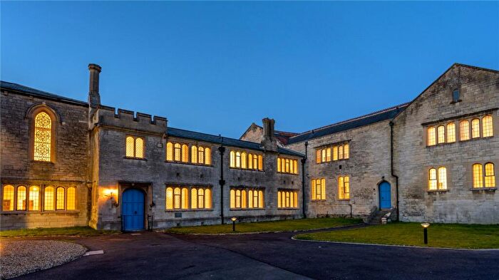 2 Bedroom Apartment For Sale In The Tabernacle, Church Street, BA14