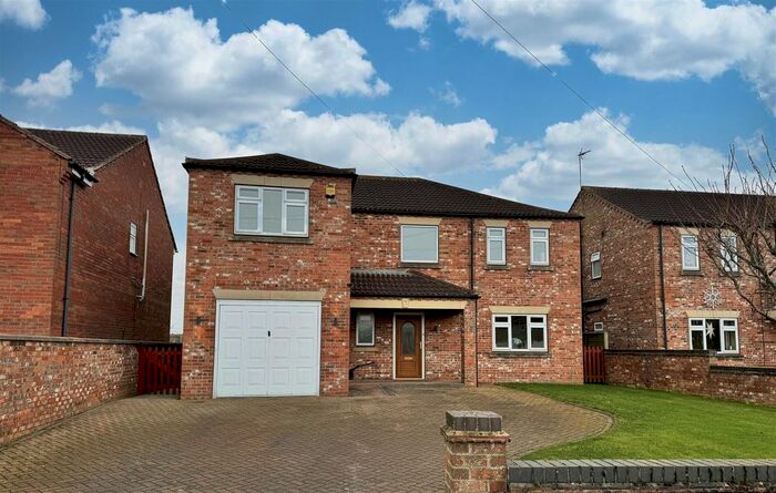 5 Bedroom Detached House For Sale In Moor End, Holme-On-Spalding-Moor, York, YO43