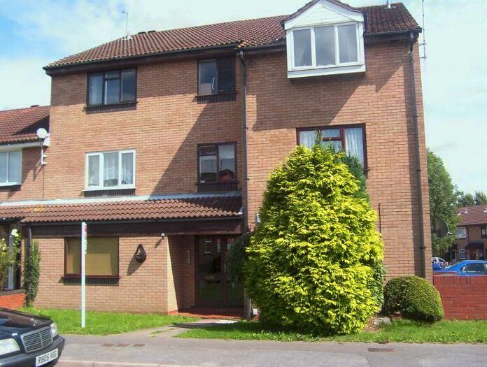 1 Bedroom Maisonette To Rent In Ainsdale Close, Victoria Farm, Coventry, CV6