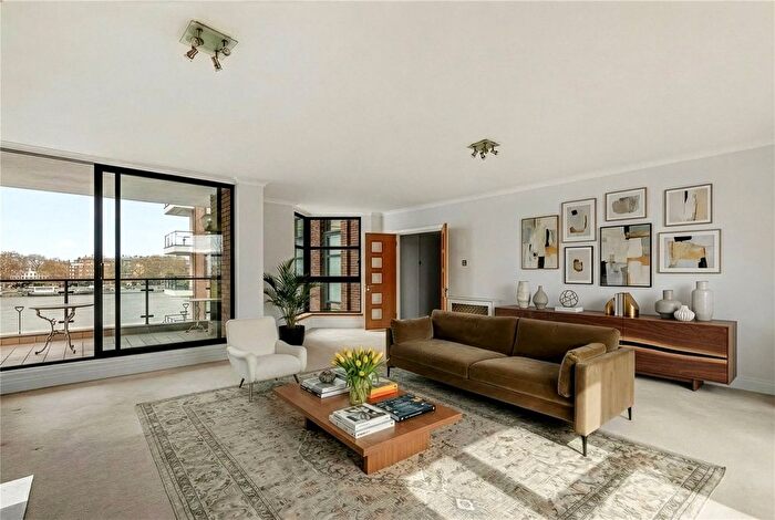 3 Bedroom Flat For Sale In Waterside Point, Anhalt Road, London, SW11