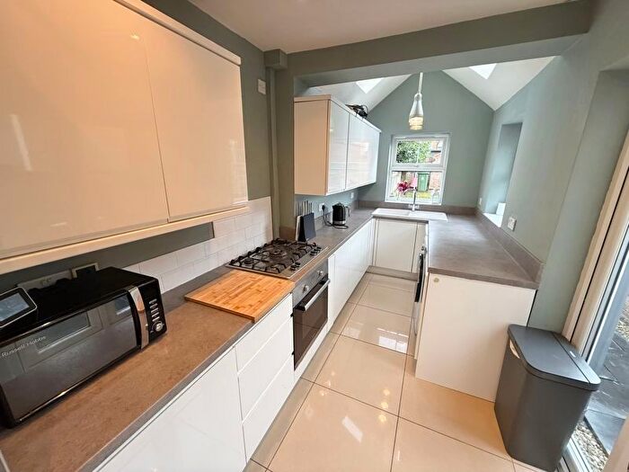 2 Bedroom Terraced House For Sale In Regent Street, Leighton Buzzard, LU7