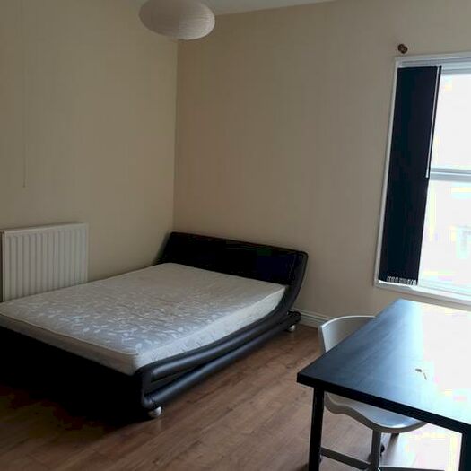 3 Bedroom Terraced House To Rent In Humber Avenue, Coventry, CV1