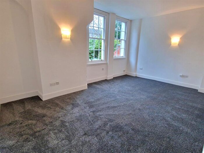1 Bedroom Flat To Rent In Hagley Road, Edgbaston, Birmingham, B16