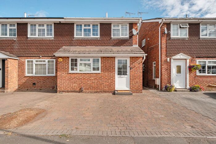 3 Bedroom Semi-Detached House For Sale In Furrow Way, Maidenhead, Berkshire, SL6