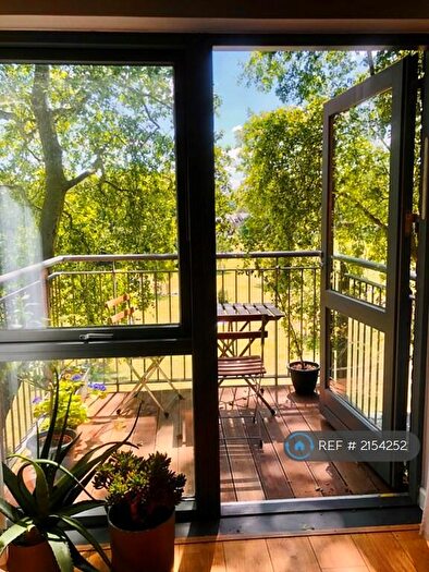 1 Bedroom Flat To Rent In Ellington House, London, E5