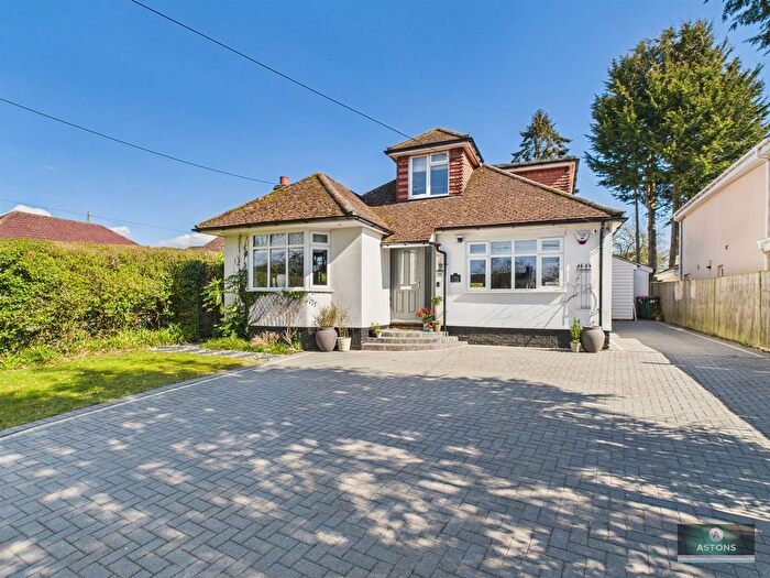 5 Bedroom Detached House For Sale In Tinsley Lane, Three Bridges, RH10