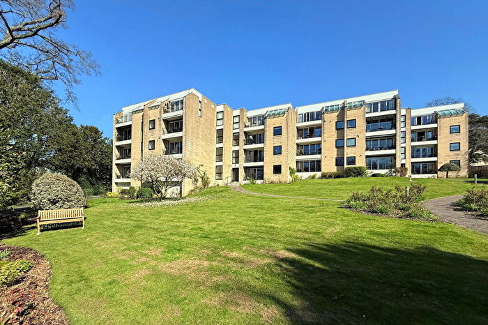 2 Bedroom Flat For Sale In Sydney Road, Bath, BA2