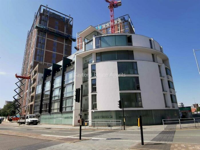 2 Bedroom Apartment To Rent In Transport House, The Crescent, M5