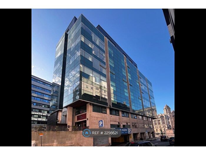 3 Bedroom Flat To Rent In Beethan Plaza, Liverpool, L2