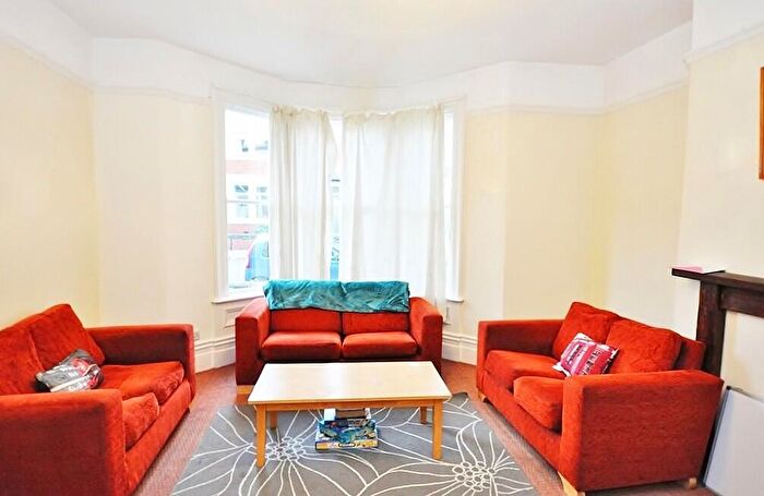 7 Bedroom Terraced House To Rent In Granville Gardens, Jesmond, Newcastle Upon Tyne, NE2