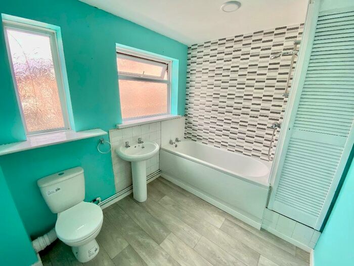 2 Bedroom Terraced House For Sale In Thomas Street, Robertstown