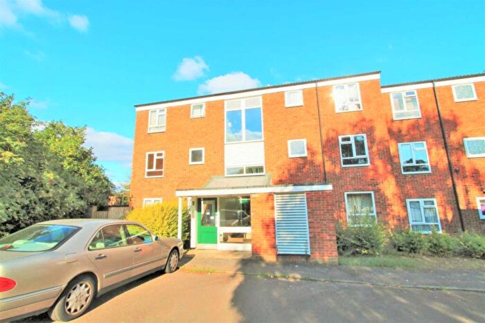 1 Bedroom Flat To Rent In Downsfield, Hatfield, AL10