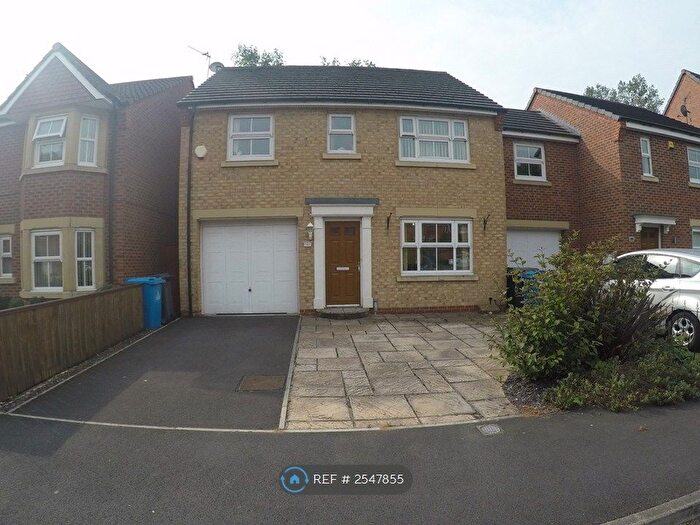 4 Bedroom Semi-Detached House To Rent In Nazareth House Lane, Widnes, WA8