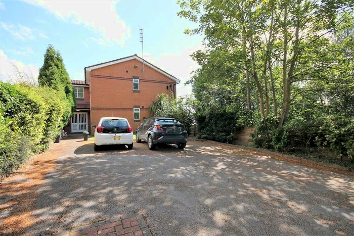 2 Bedroom Flat To Rent In Longview Court, Longview Drive, Swinton, M27
