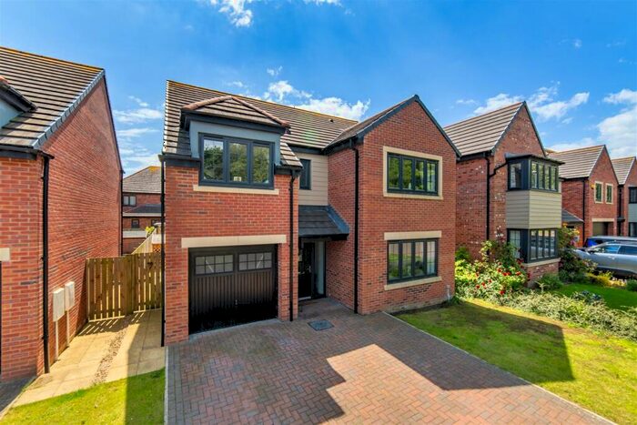 4 Bedroom Detached House For Sale In Park Drive, Stannington, NE61