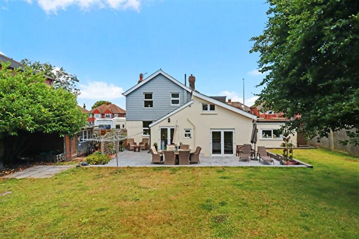 3 Bedroom Detached House For Sale In Hailsham Road, Polegate, BN26