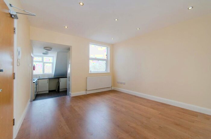 2 Bedroom Flat To Rent In Neeld Parade, Wembley, HA9