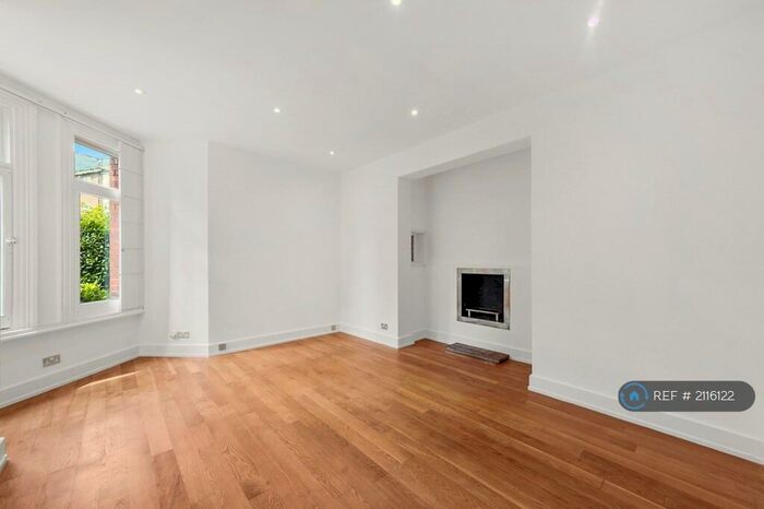 1 Bedroom Flat To Rent In Eton Avenue, London, NW3