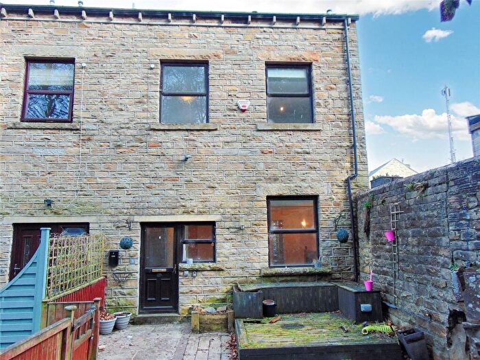 3 Bedroom End Of Terrace House For Sale In Cuttlehurst, Scissett, Huddersfield, West Yorkshire, HD8