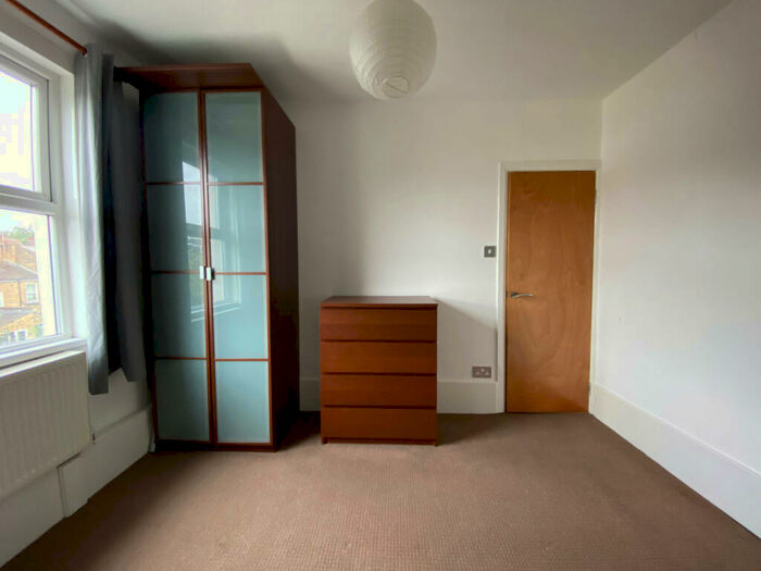 1 Bedroom Flat To Rent In Clarence Road, Hackney, E5