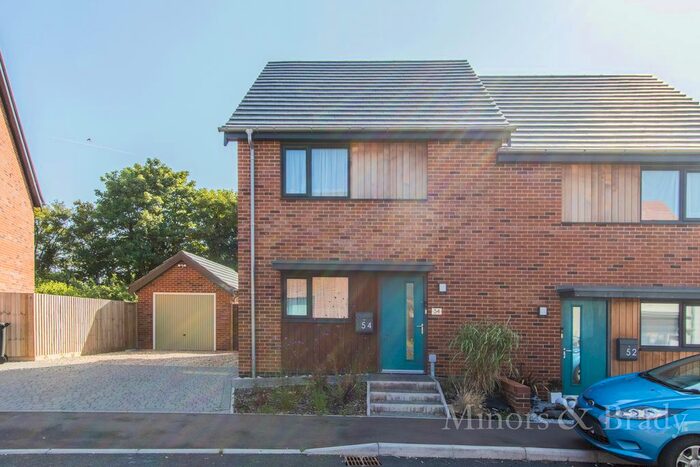 2 Bedroom Semi-Detached House For Sale In Greyling Way, Swaffham, PE37
