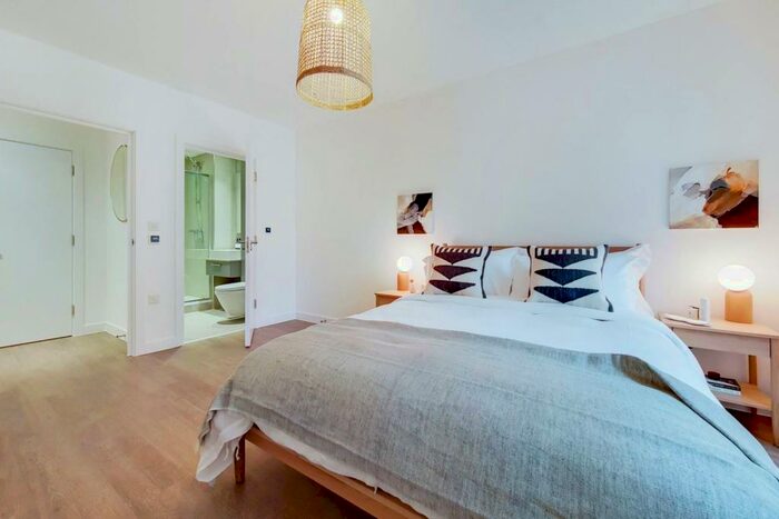 3 Bedroom Flat To Rent In Equipment Works, Walthamstow, London, E17