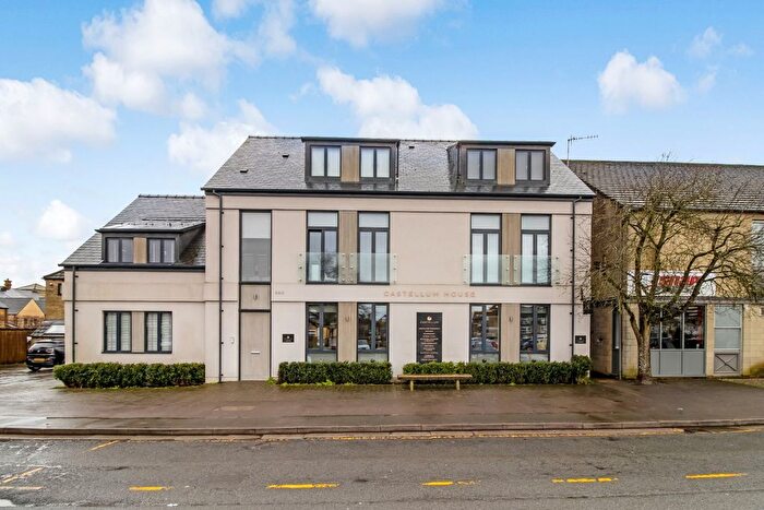 2 Bedroom Flat To Rent In South Way, Cirencester, Gloucestershire, GL7