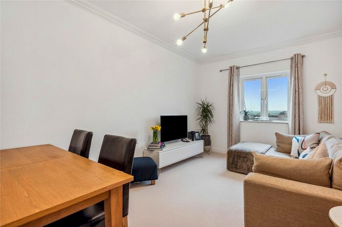 1 Bedroom Flat To Rent In Berisford Mews, London, SW18