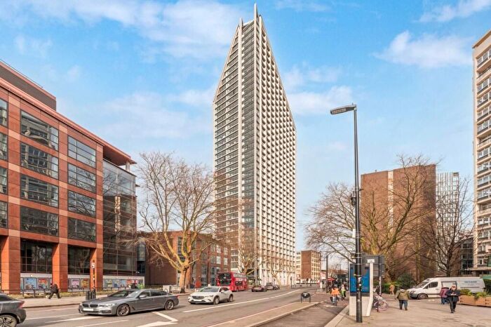 1 Bedroom Flat To Rent In Southwark Bridge Road, London, SE1