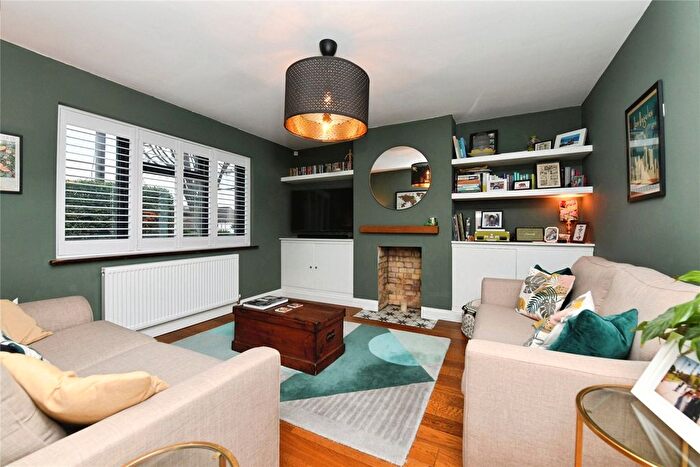 3 Bedroom Semi-Detached House For Sale In Lime Avenue, Brentwood, Essex, CM13