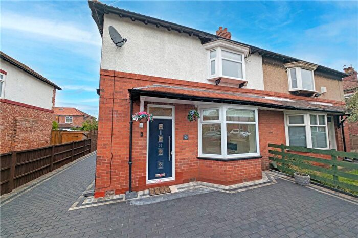 3 Bedroom Semi-Detached House For Sale In Gaddum Road, Didsbury, M20