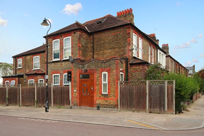 1 Bedroom Property To Rent In Campbell Road, W7