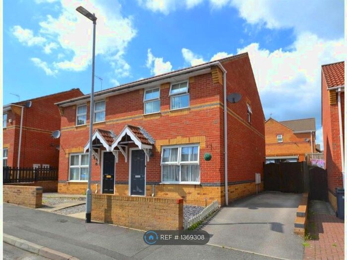 3 Bedroom Semi-Detached House To Rent In Madison Street, Stoke-On-Trent, ST6