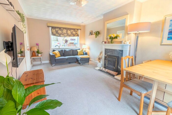 2 Bedroom Terraced House For Sale In Craigard Road, Dundee, DD2