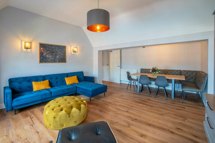 1 Bedroom Apartment To Rent In Scholars Walk, Stoneygate, Leicester, LE2