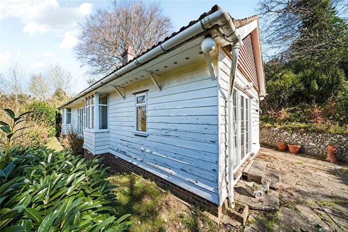 4 Bedroom Bungalow For Sale In Sutherland Avenue, Biggin Hill, Westerham, TN16
