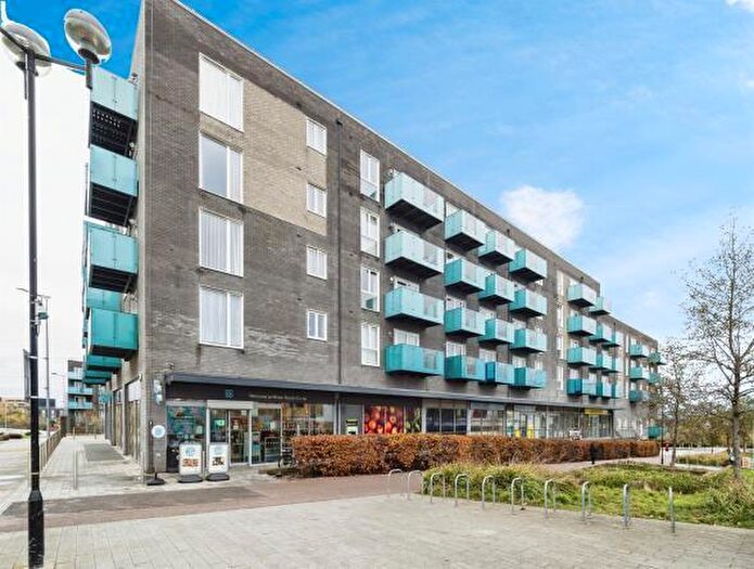 2 Bedroom Flat To Rent In Leslie Hitchcock House, Minter Road, Barking, IG11