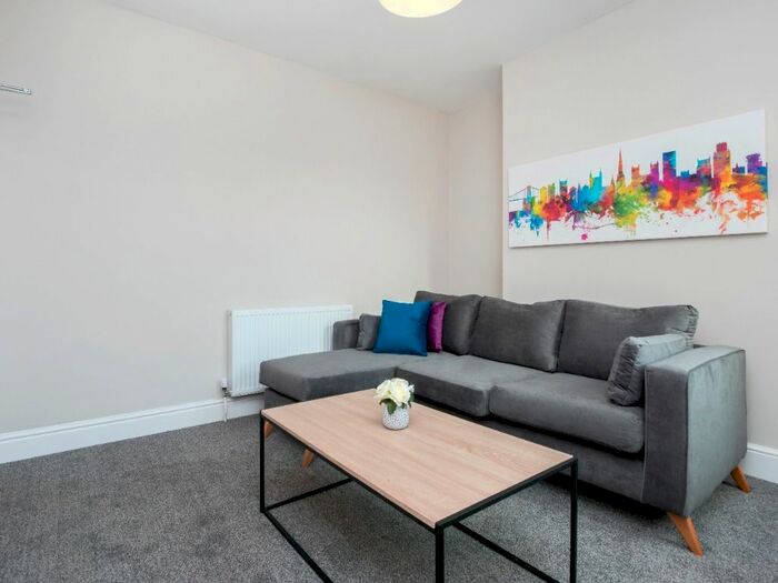 4 Bedroom Terraced House To Rent In Tyndale Avenue, Fishponds, Bristol, BS16