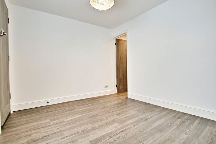 2 Bedroom Terraced House To Rent In North Road, Bromley, Kent, BR1