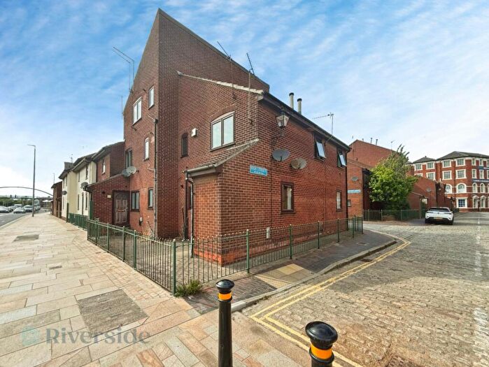1 Bedroom Flat For Sale In Castle Street, Hull, HU1