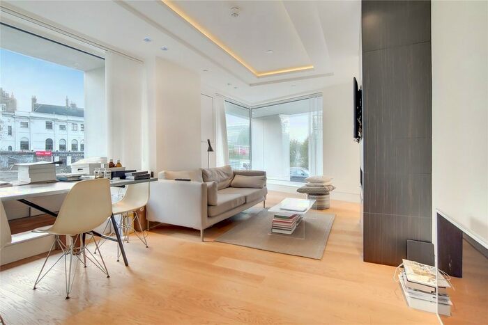 1 Bedroom Flat To Rent In Kensington High Street, London, W14