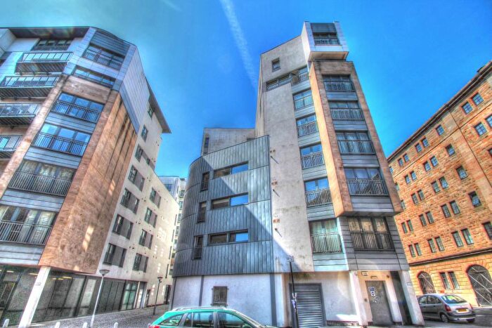 2 Bedroom Apartment To Rent In Bell Street, Merchant City, G4